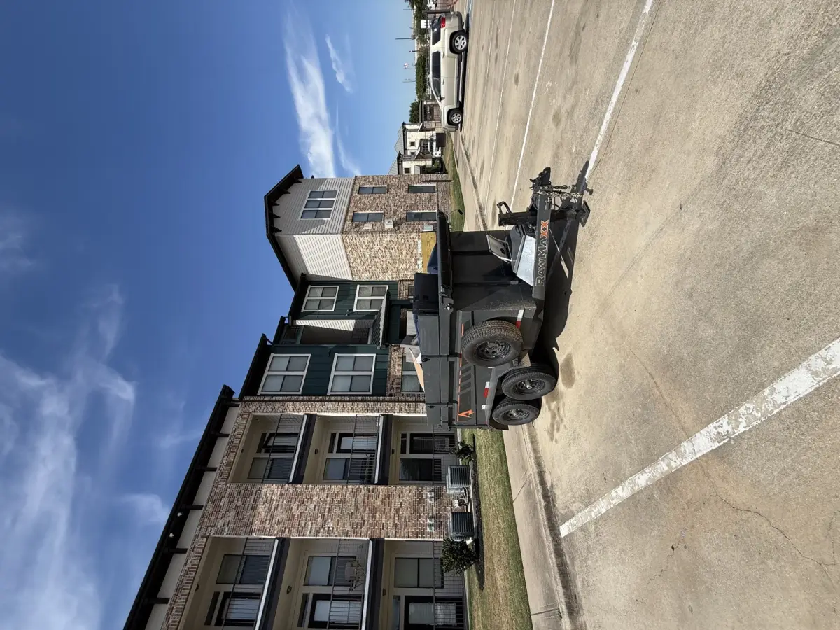 Daw's Junk Solutions truck and trailer, Pearland TX service area